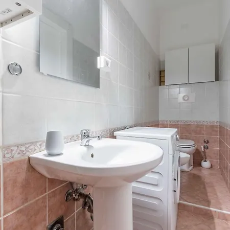 Casa Letizia - 5 Stops From The Duomo Apartmán