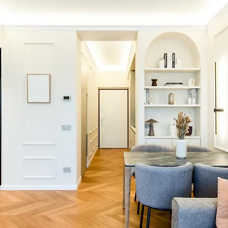 Lumen - Skyline View Attic *