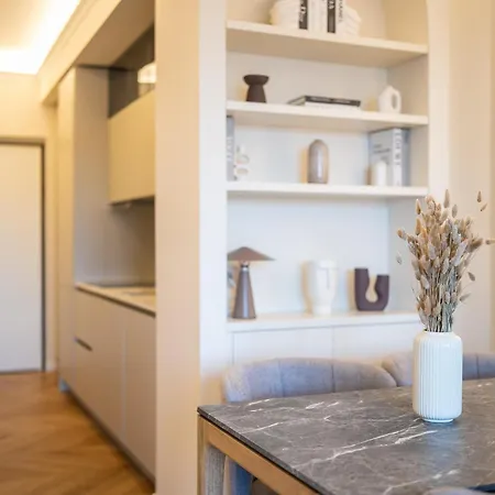 Lumen - Skyline View Attic Apartamento *