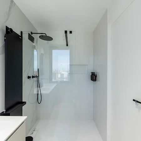 Lumen - Skyline View Attic Apartamento