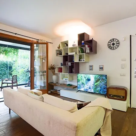 Garden Apartment *
