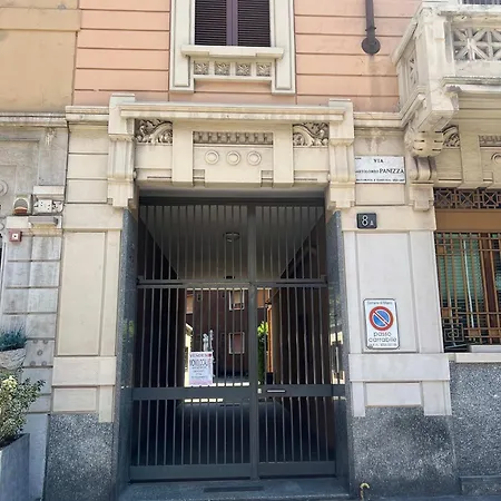 Arts At Corso Vercelli * Mediolan