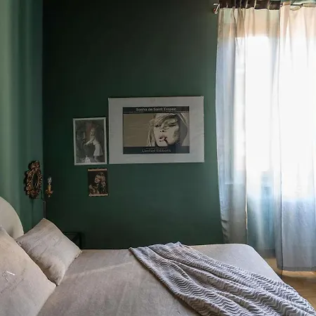 Arts At Porta Venezia I *