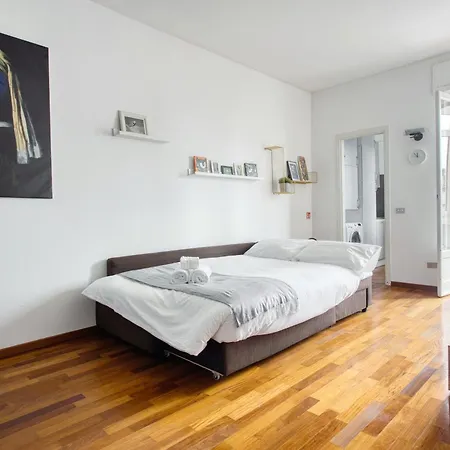 Deltico; 4 Guests In Washington Area Appartement