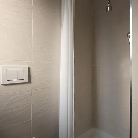 Apartament Economico E Strategico A Quattro Fermate Da Piazza Duomo *