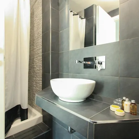 Apartament Economico E Strategico A Quattro Fermate Da Piazza Duomo *