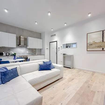 Santa Croce - 10 Mins From Duomo *