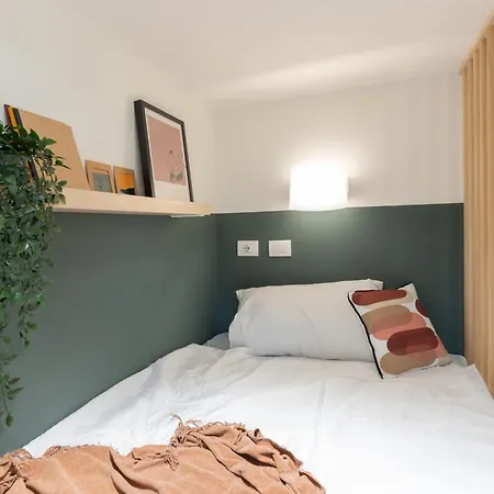 Well-located Campus Near Park Milano