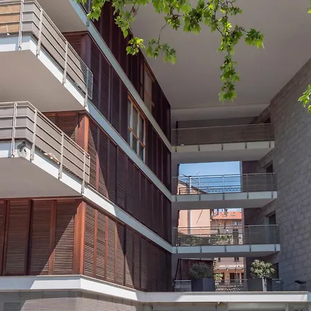 I-host - Certosa 92 * Μιλάνο