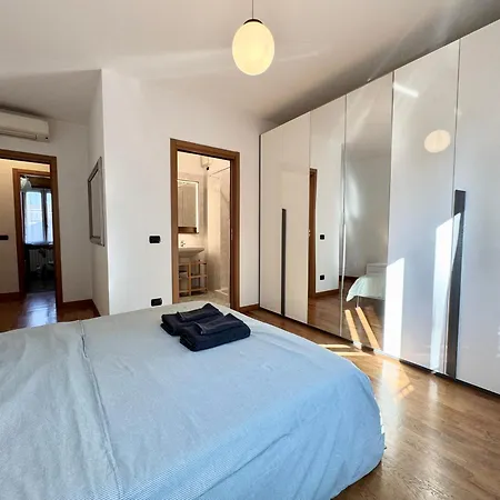 Spacious 2-bedroom With Large Terrace * Milano