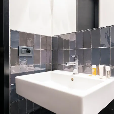 Easylife - - Magenta 83s - Magenta