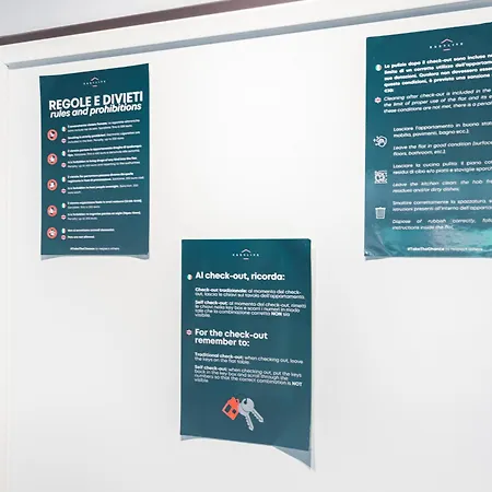 Easylife - - Magenta 83s - Magenta * Milán