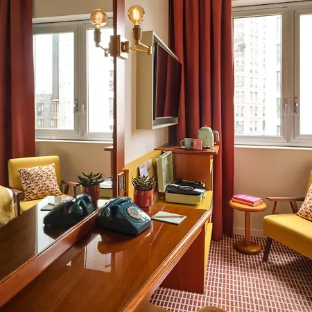 Max Brown Missori, Part Of Sircle Collection 米兰