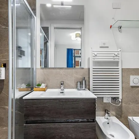 Washington Building - 4 Posti 米兰