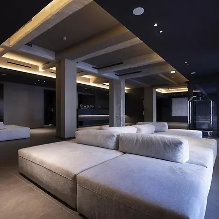Joy 124 Hotel
