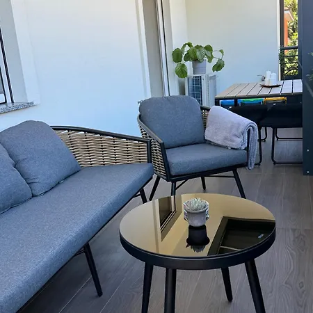 White House Con Posti Auto דירה *