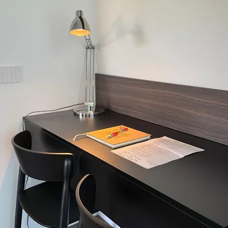 White House Con Posti Auto דירה *