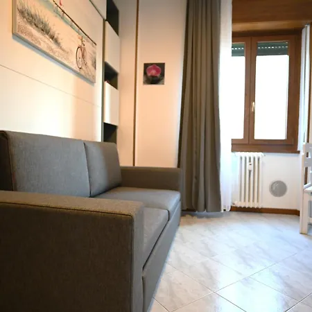 Casa Di Cesare - Monolocale Silenzioso A 15min Duomo E 5' Mm3 Apartment *