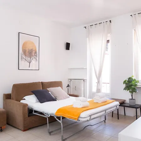 The Golden Floor - New Bright Apartment Milan
