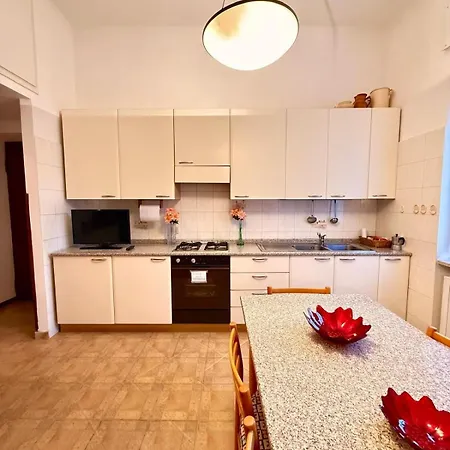 Classic House 15 Minutes From Duomo Lägenhet Milano