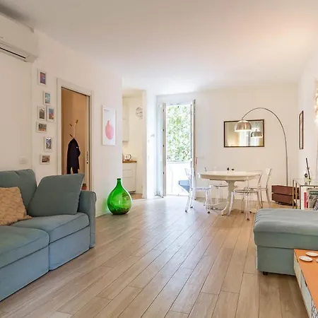 Apartman Historic Center-navigli Private Terrace 4 Pax Wifi *