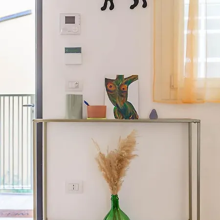 Apartman Historic Center-navigli Private Terrace 4 Pax Wifi Milánó