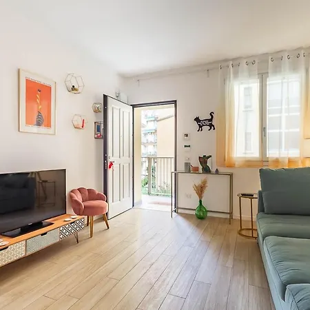 Historic Center-navigli Private Terrace 4 Pax Wifi * Milánó