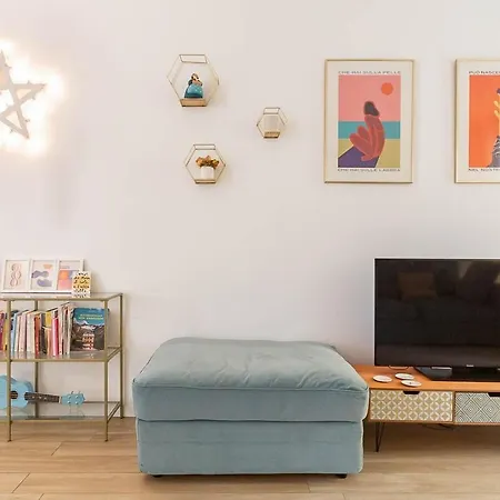 Historic Center-navigli Private Terrace 4 Pax Wifi Apartman