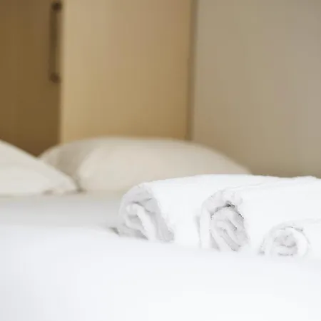 Domusmi Tadino 48 Station Appartement *