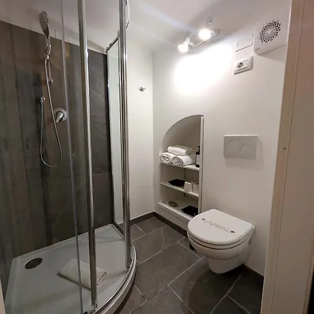 Hbhall Navigli 5 Apartment