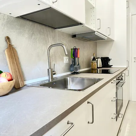 I-host - Lodi 78 Милан