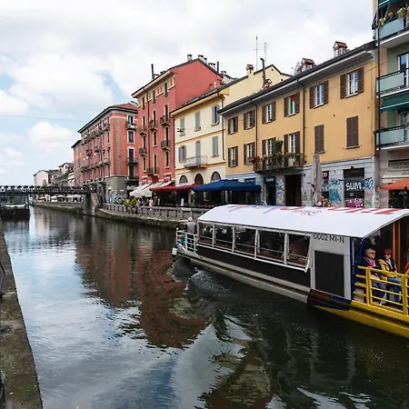 Youhosty - Nido Sui Navigli *