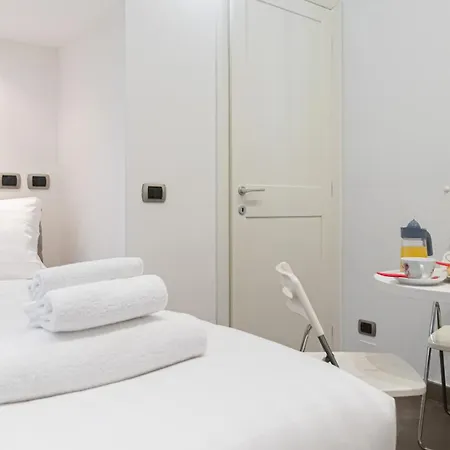 Apartamento Italianway Easy - Vercellina 22 Milán