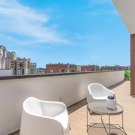 Airy With Balcony & Garage By Ndp Rent * Milan