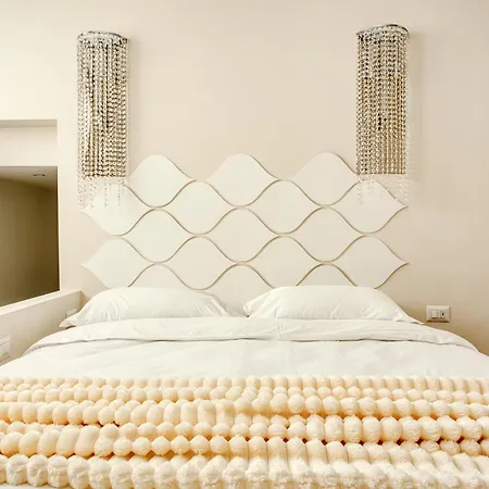 Hostmate - - Imperia's Pearl - Romolo Iulm