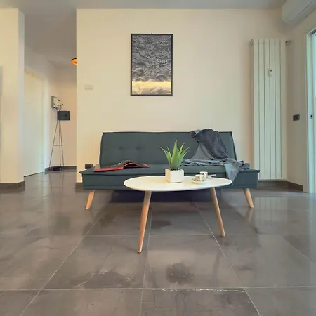 Apartment Casa Luca Center & Flat With Sunny Terrace *