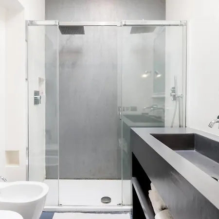 아파트 Welkhom Bocconi Loft 2bdr And 2bth 밀라노