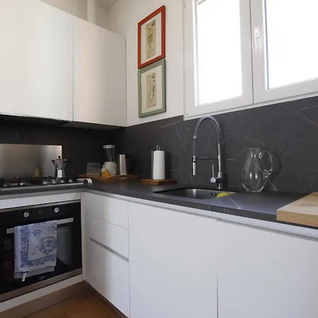 Caccialepori, Luminoso E Comodissimo Con Ac E Lift * 米兰