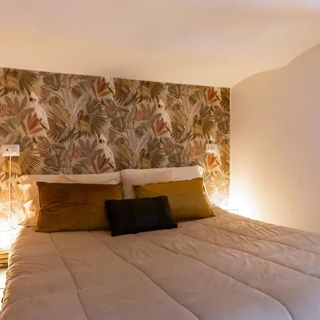 Youhosty - Design Isola