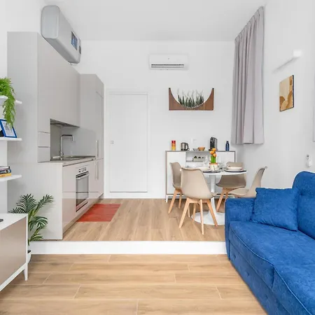 Duomo-navigli-porta Romana Gramuglihouse With Free Parking Appartement Milan