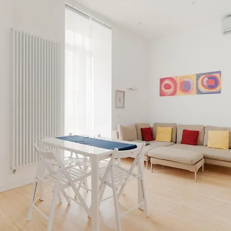 Lodi Moderno E Accogliente Bilocale Appartement