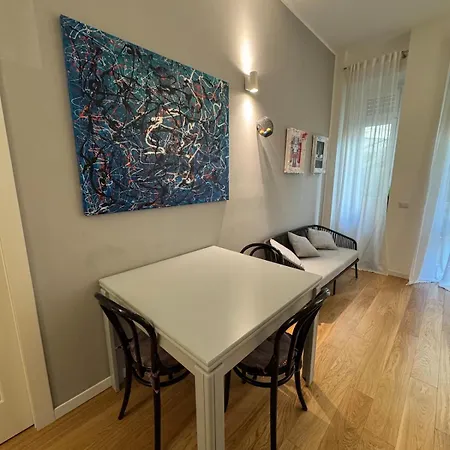 Luxury San Babila Appartement Milaan