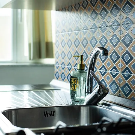 아파트 Experience From A Penthouse 5 Minutes From The Duomo 밀라노