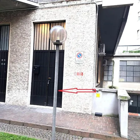 Apartmán 01 Monolocale Ristrutturato A Nuovo Milán