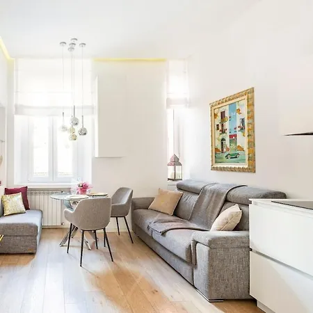 Apartament Mico-5min Sansiro-8min Duomo *