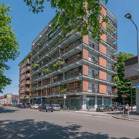 Sant'agostino-centro Near M2 Apartment *