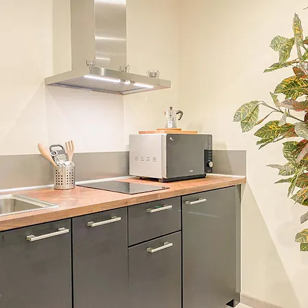 Paoli Bosco Verticale - 15 Min From Duomo Apartamento *