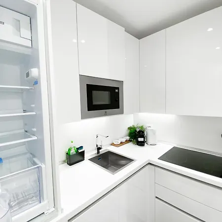 Cardano - 5 Minuti Dalla Stazione *