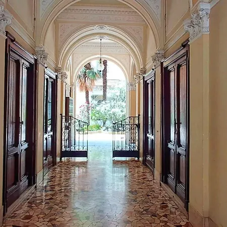 Mansarda Con Terrazzo Centralissima Lejlighed