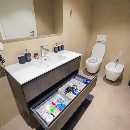 Casa Duda In Apartamento Milão